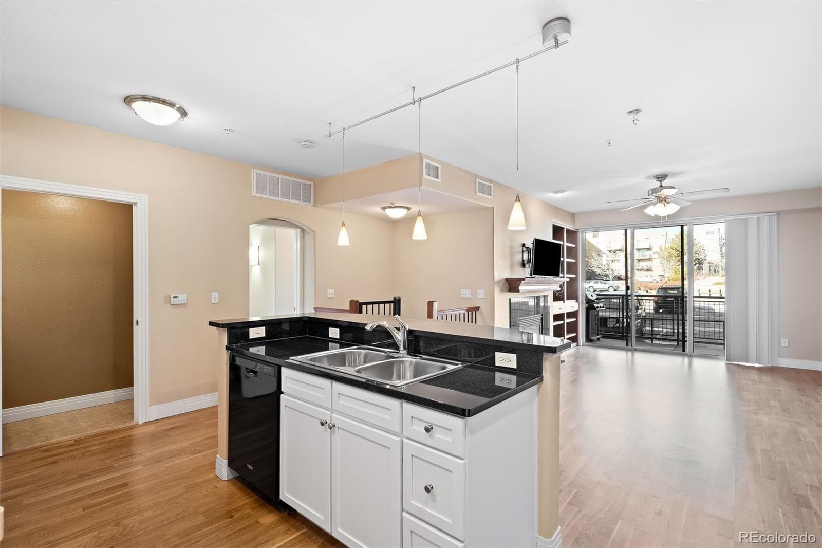 Panorama Heights — photo 4